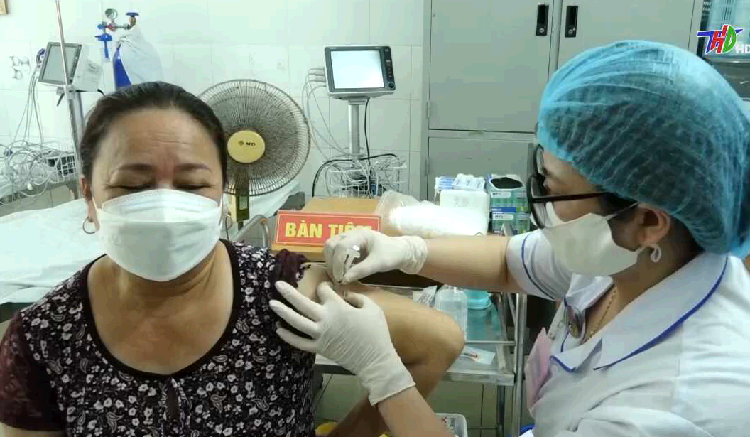 TP Hải Dương triển khai tiêm gần 8.000 liều vaccine phòng Covid-19